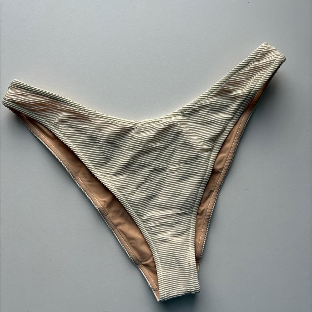 Zulu & Zephyr Ribbed Bikini Bottom in Cream